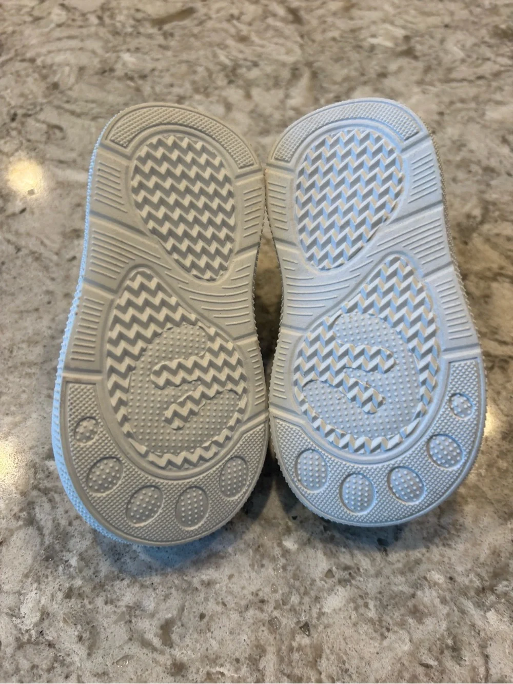 Engtoy Baby Sock Shoes Size 5 (12-15 months)